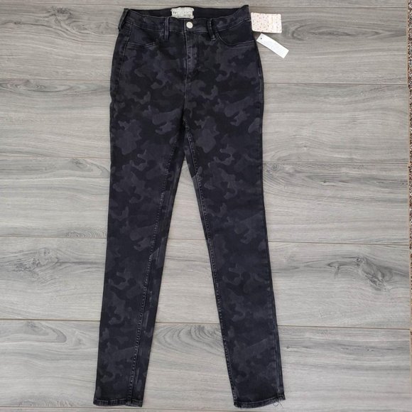 Free People High Waist Camo Denim Skinny Jeans Black Size 28 Regular - Picture 2 of 16